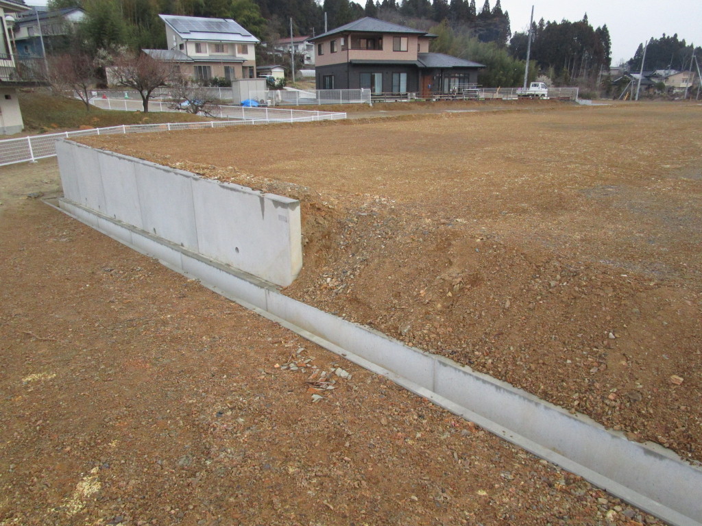 防災集団移転の宅地 擁壁の有無で 不公平 の声 今川 悟